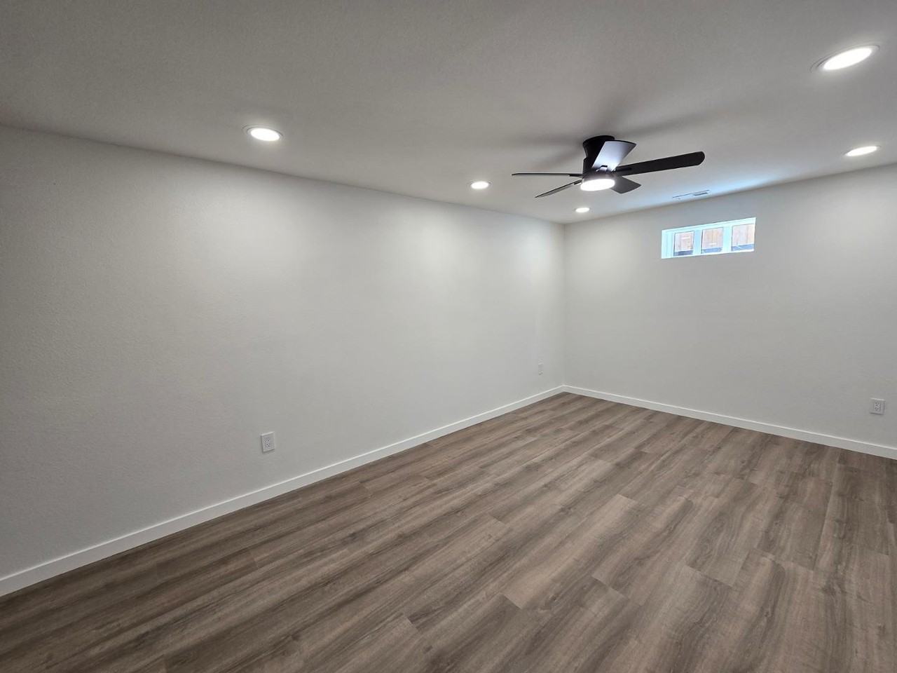 738 E Fountain Blvd #B - Photo 3 of 21