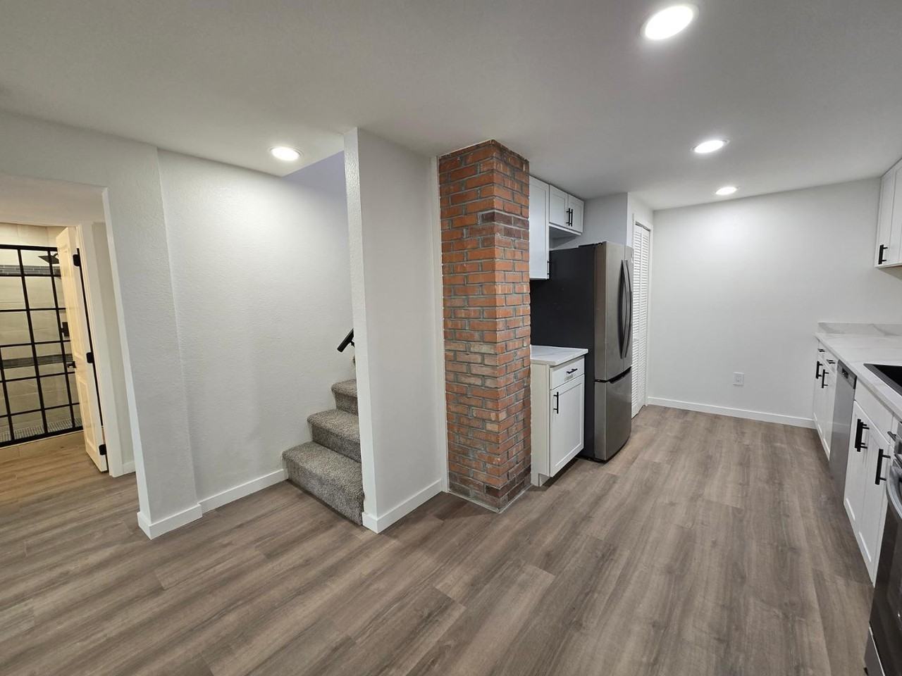 738 E Fountain Blvd #B - Photo 6 of 21