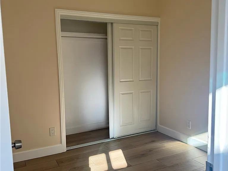 1309 W 62nd St - Photo 4 of 11