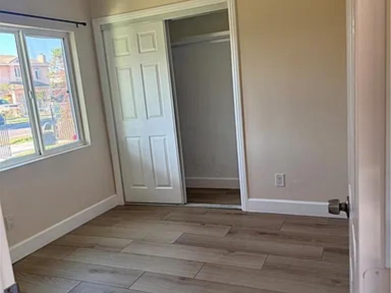 1309 W 62nd St - Photo 6 of 11