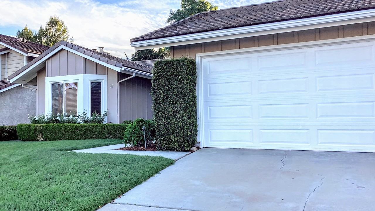 32 Herringbone Ct - Photo 3 of 25