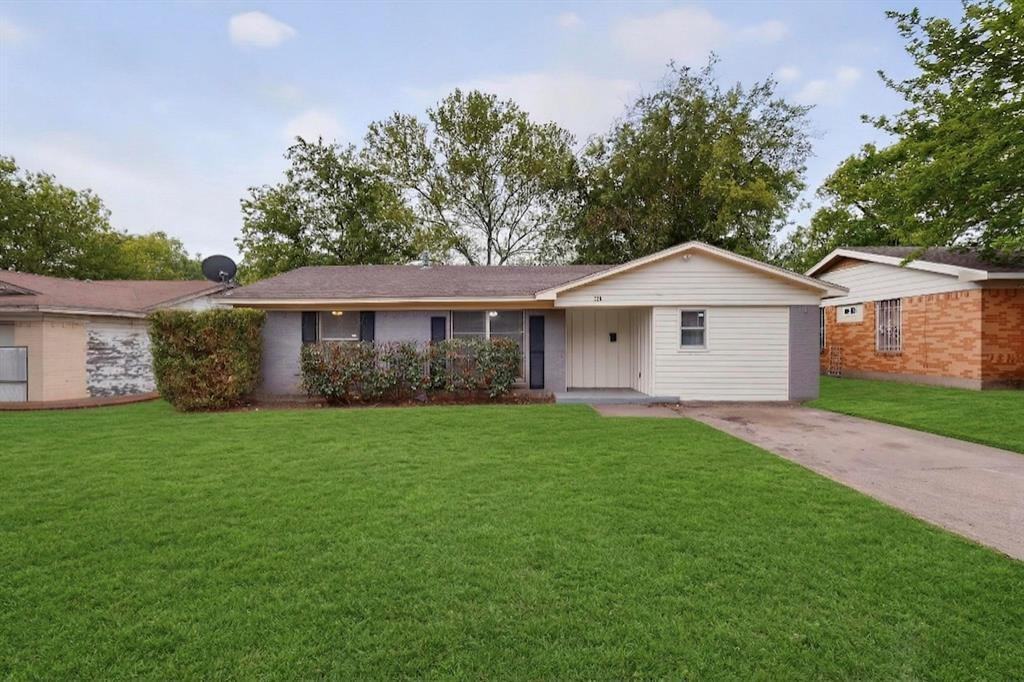 726 Jadewood Dr - Photo 3 of 36