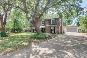 featured image of 311 Westview Dr