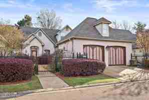 featured image of 26 Savannah Cir