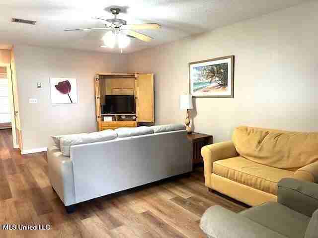 3230 Cumberland Rd - Photo 3 of 49