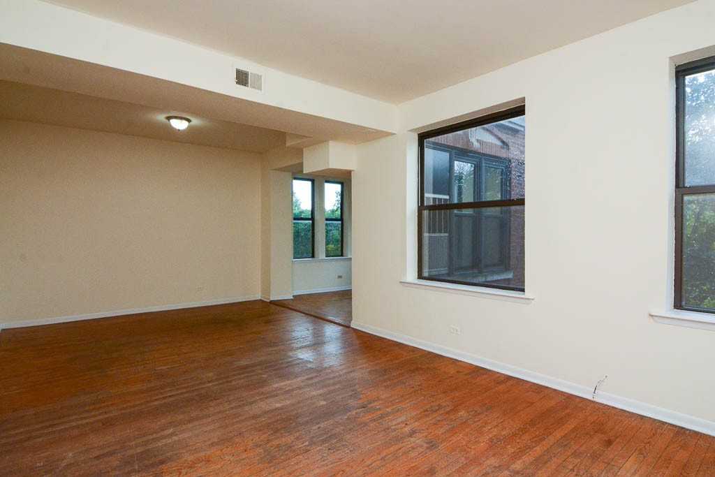 2323 N Kedzie Blvd #2 - Photo 7 of 21