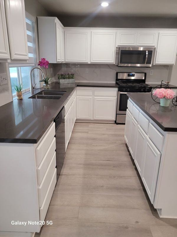 13235 Bay Meadow Ave - Photo 4 of 12