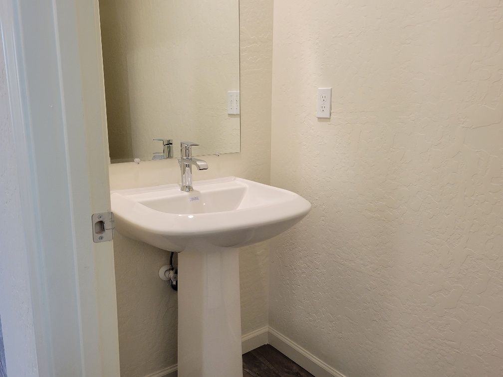 2071 Coulter Ln - Photo 5 of 13