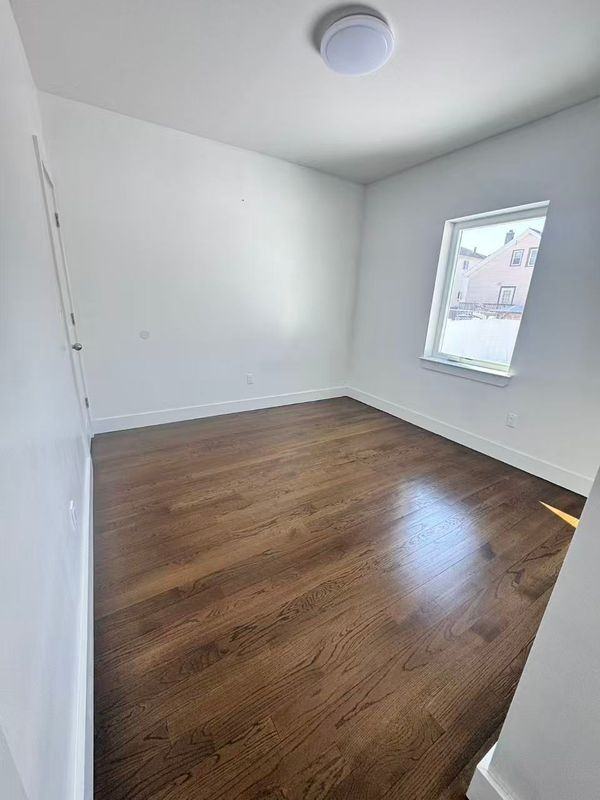 102 Cortelyou Ave ##1 - Photo 6 of 13