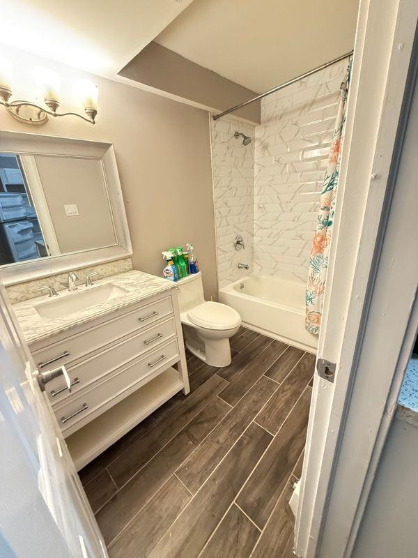 360 Netherland Ave - Photo 3 of 7