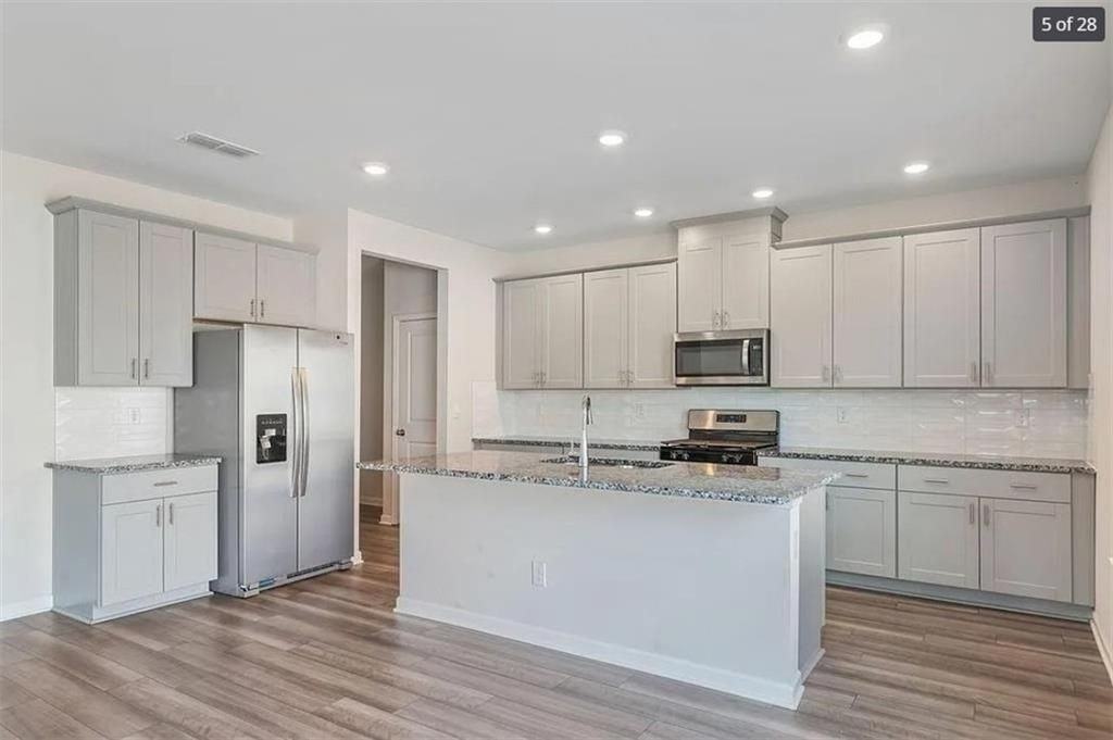 6901 Durham Ln - Photo 4 of 16