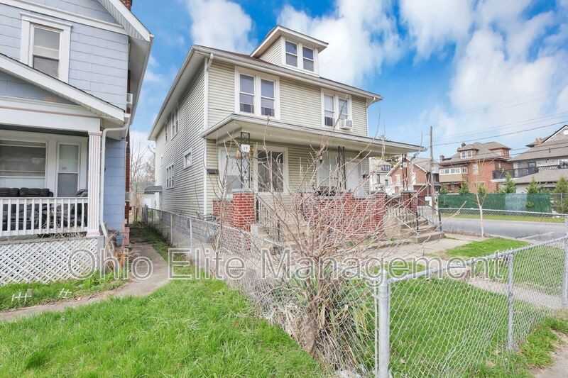 29 S Terrace Ave - Photo 4 of 32