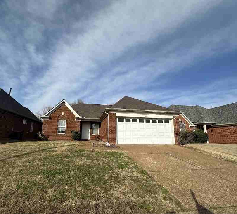 1205 Lemasa Dr - Photo 2 of 10