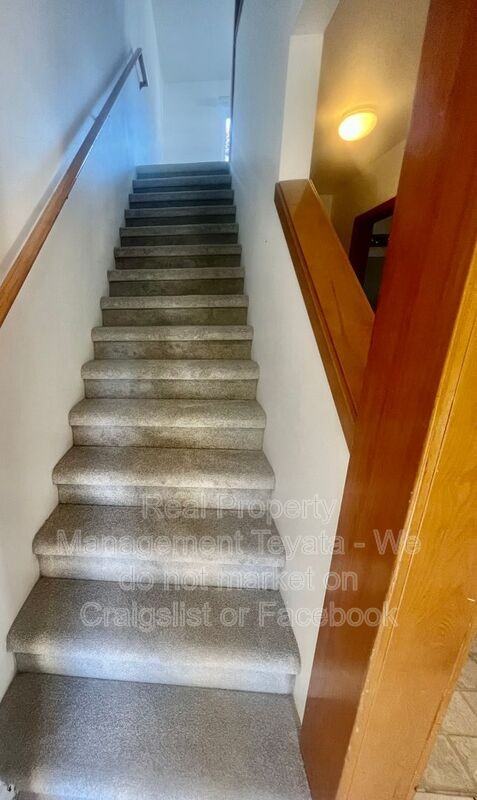 2824 Valencia St - Photo 7 of 22