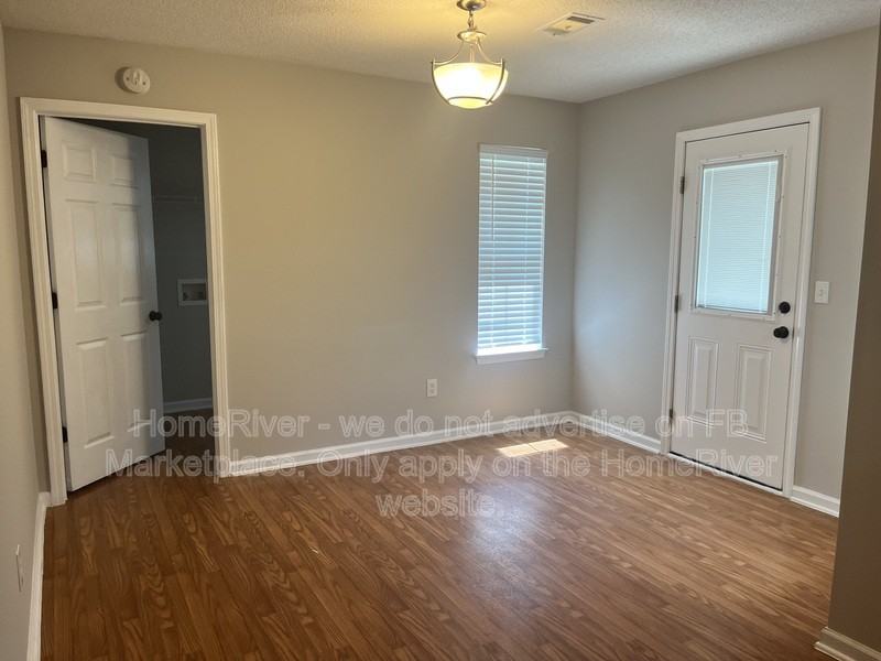 3901 Swooping Ct - Photo 7 of 20