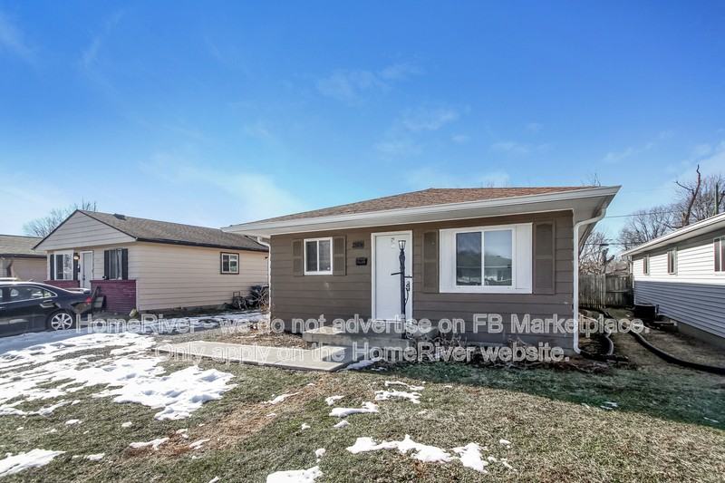 2806 Dietz St - Photo 2 of 20