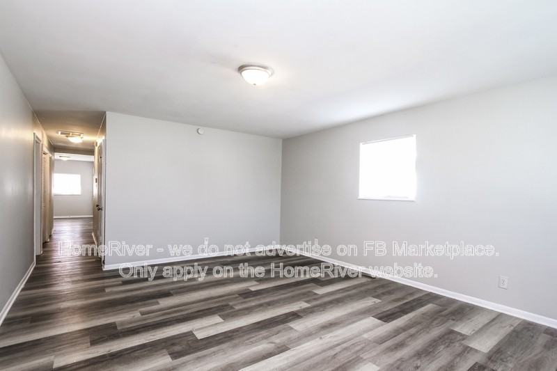 2806 Dietz St - Photo 4 of 20