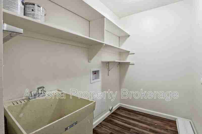 3433 E Enid Ave - Photo 6 of 27