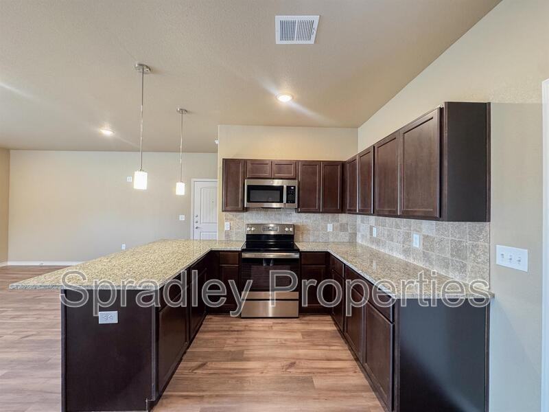 1011 Laurel Dr Unit B - Photo 6 of 15