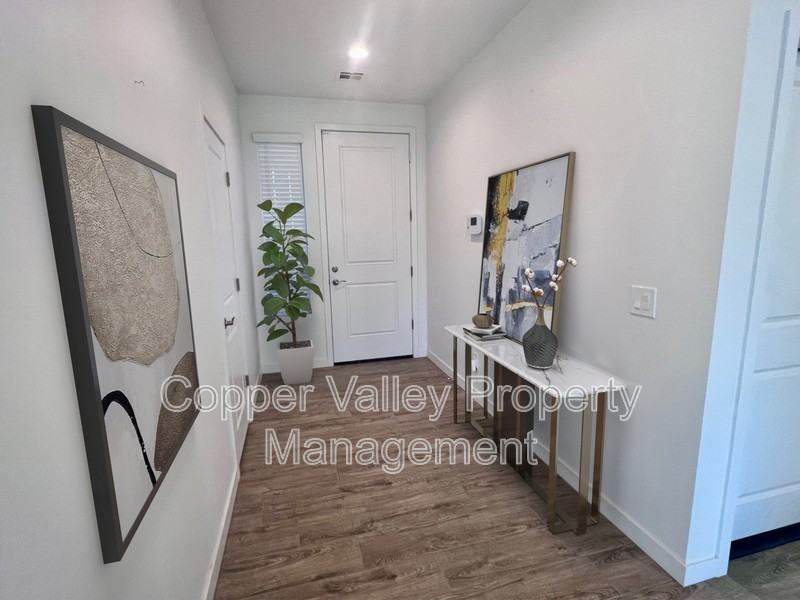 812 E Irvine Rd - Photo 7 of 21