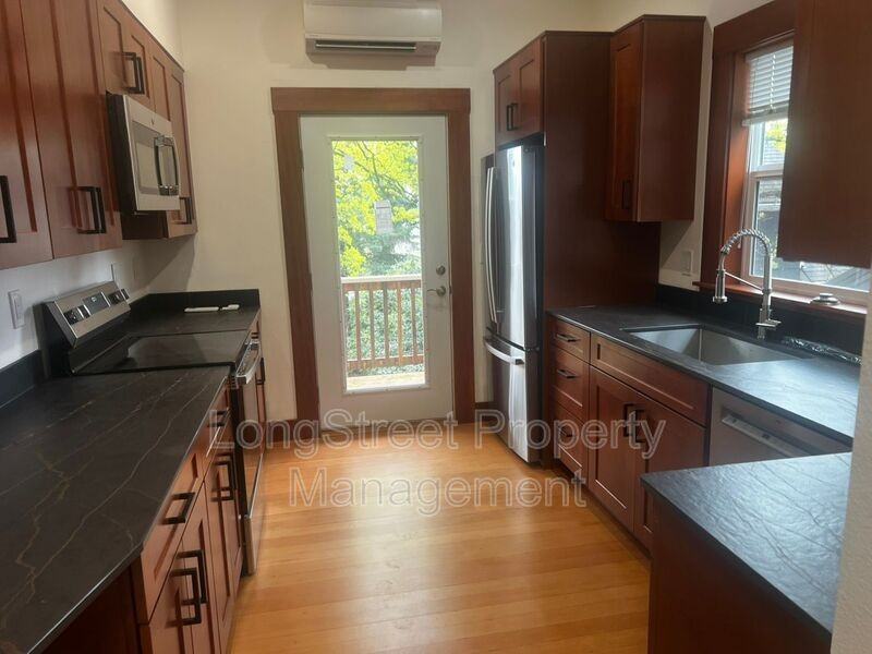 3926 S Water Ave - Photo 4 of 19