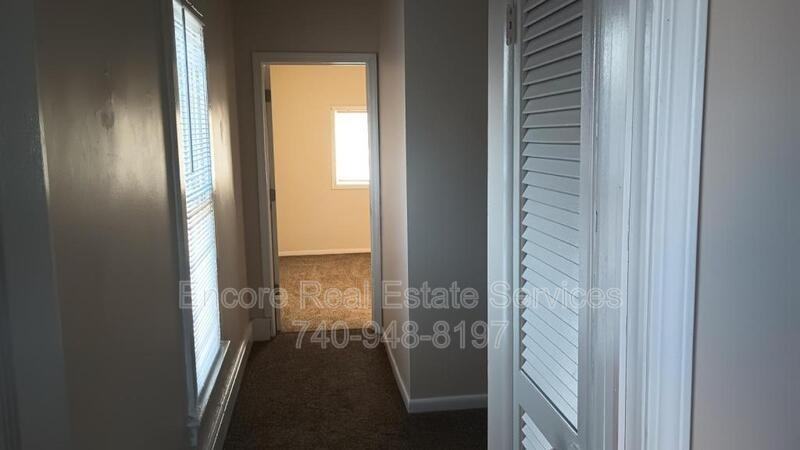 449 Park Ave - Photo 7 of 18