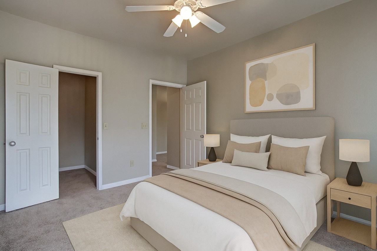 Lincoln Villas on Memorial - Photo 5 of 24