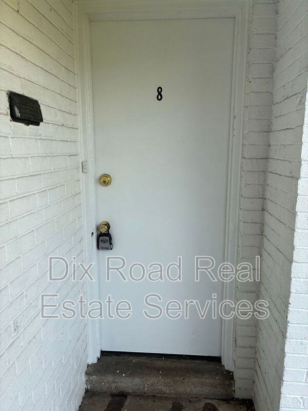 1519 S Smithville Rd #8 - Photo 3 of 22