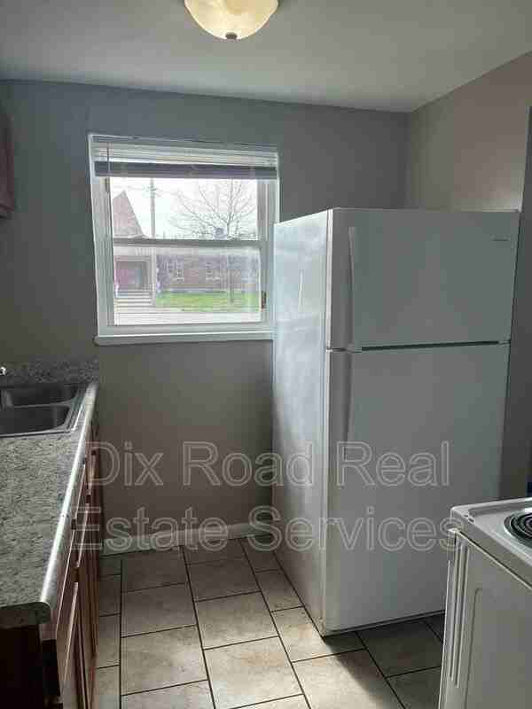 1519 S Smithville Rd #8 - Photo 6 of 22