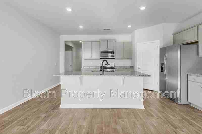 507 Sybilwood Ln - Photo 4 of 38