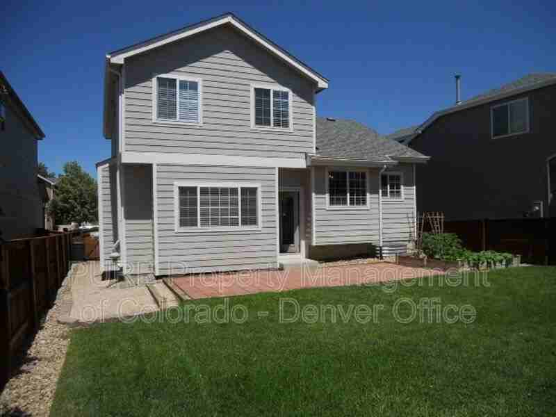 1276 Mulberry Ln - Photo 2 of 25