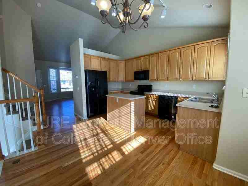 1276 Mulberry Ln - Photo 5 of 25