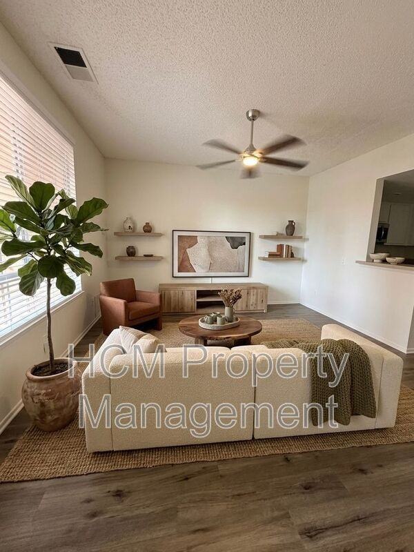 113 Alberti Aisle - Photo 3 of 16