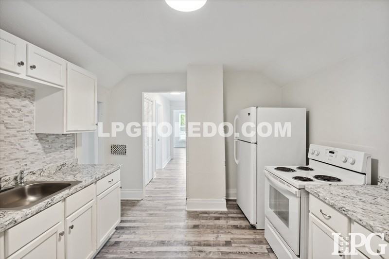 4039 Vermaas Ave - Photo 5 of 14