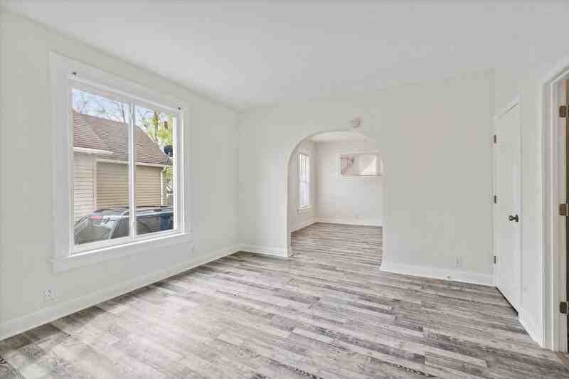 4039 Vermaas Ave - Photo 5 of 22