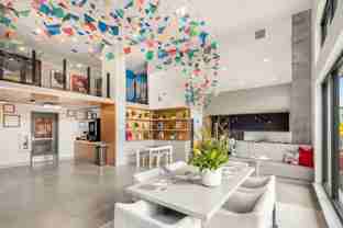 The Pop - Photo 1 of 1