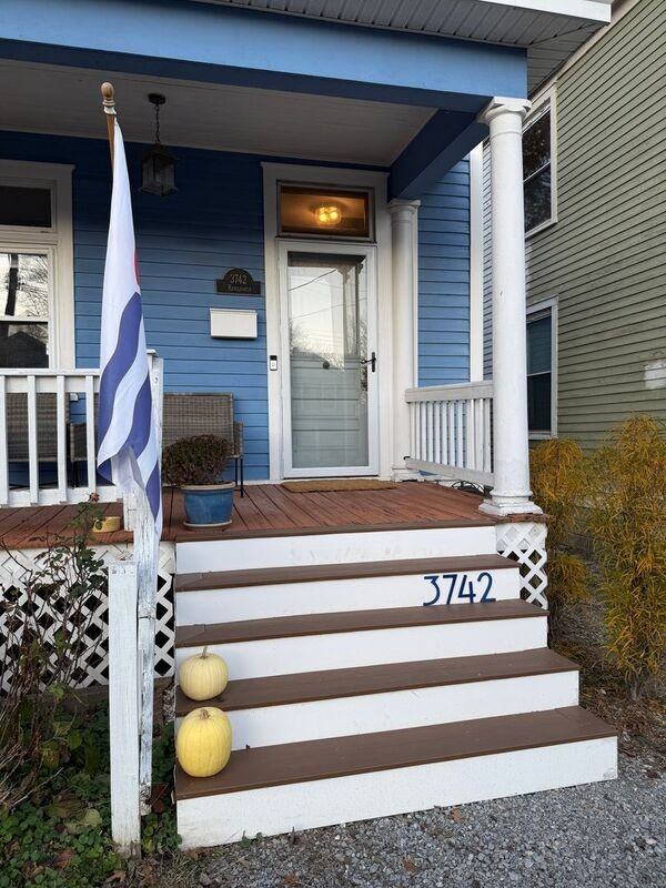 3742 Kenilworth Pl - Photo 6 of 20