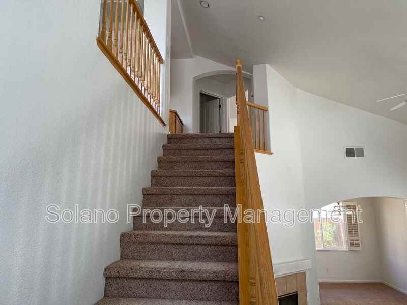 722 Trout Ct - Photo 6 of 36