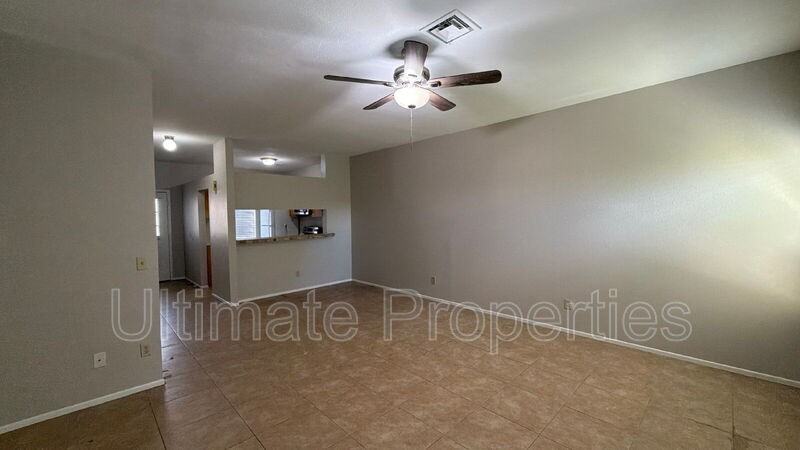 3411 W Morrow Dr #3 - Photo 4 of 13