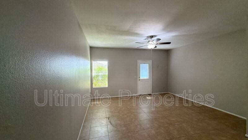 3411 W Morrow Dr #3 - Photo 5 of 13