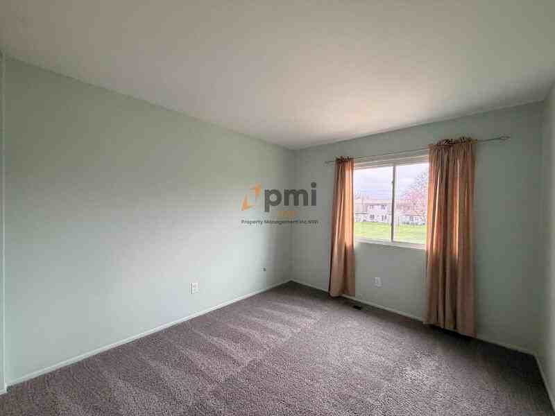 354 E 60th Dr - Photo 6 of 16