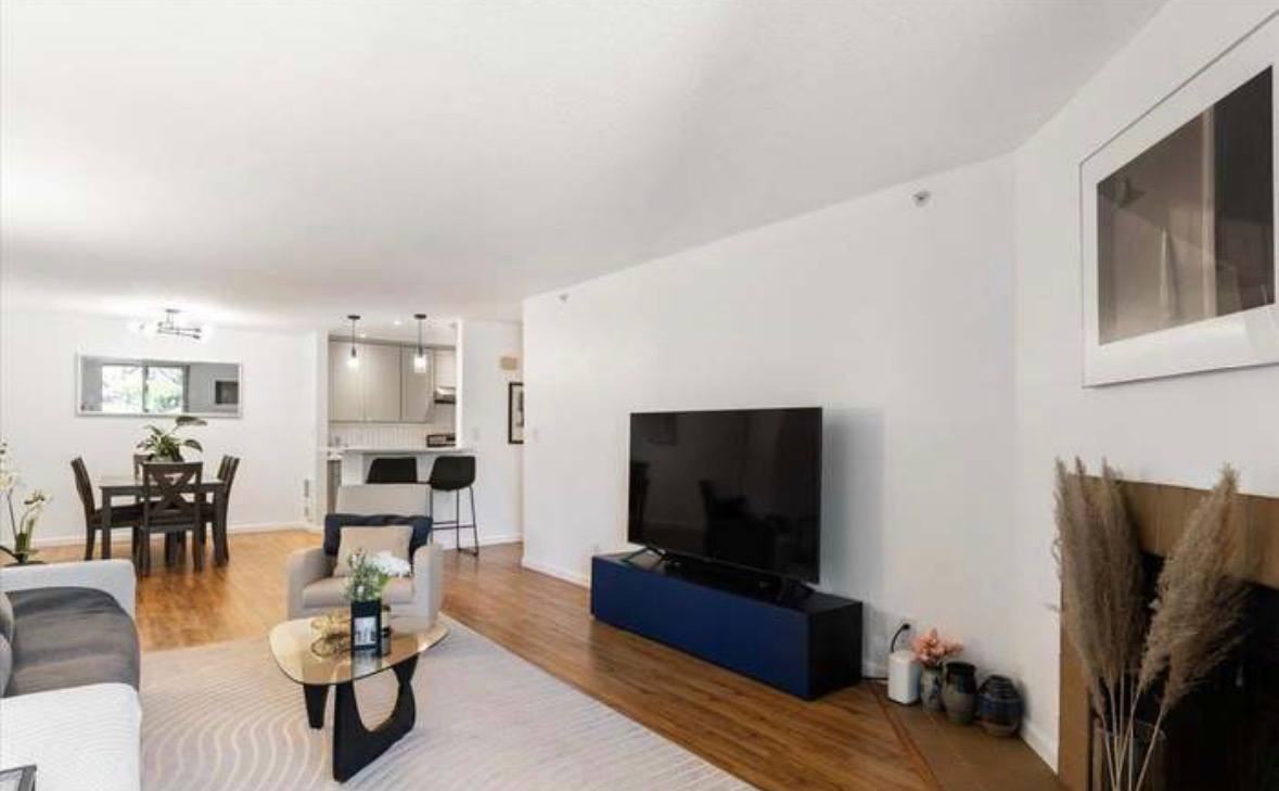 331 Philip Dr - Photo 2 of 3