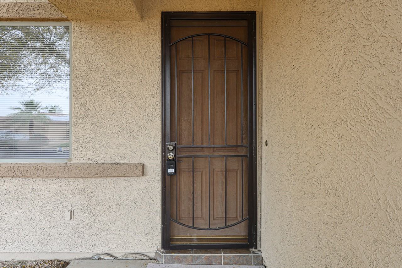 14605 W Verde Ln - Photo 4 of 50