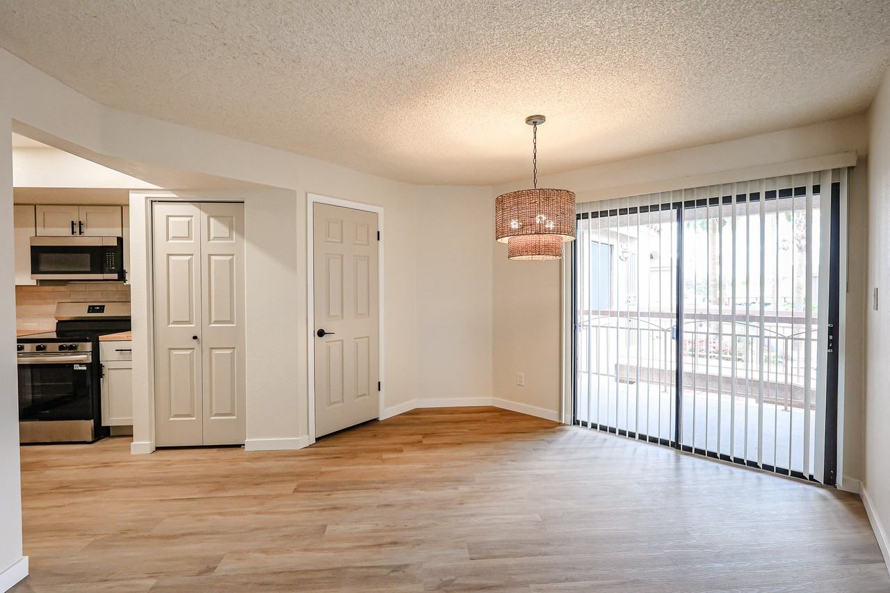 9151 W Greenway Rd #205