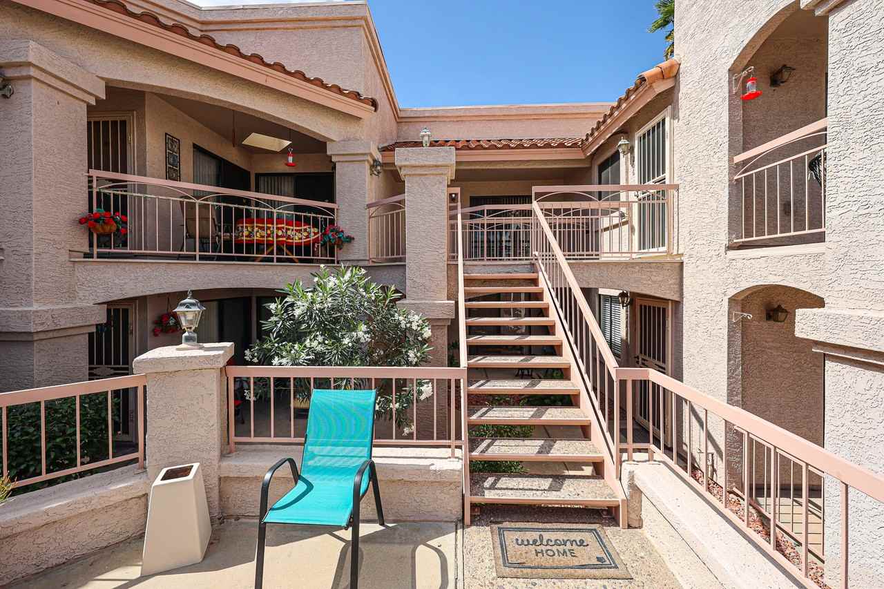 9151 W Greenway Rd #205 - Photo 7 of 28