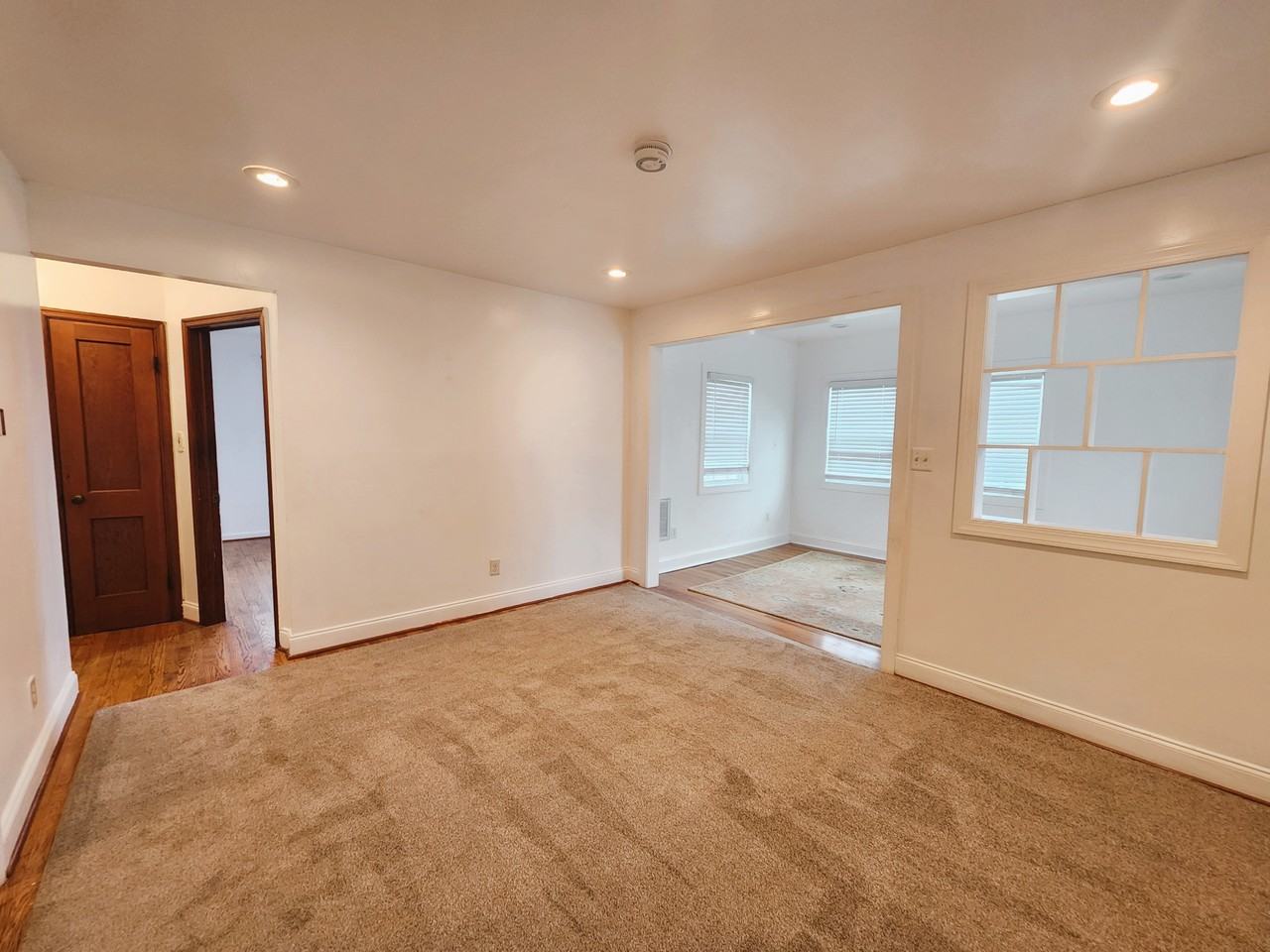 3207 Bryant Ave - Photo 4 of 20