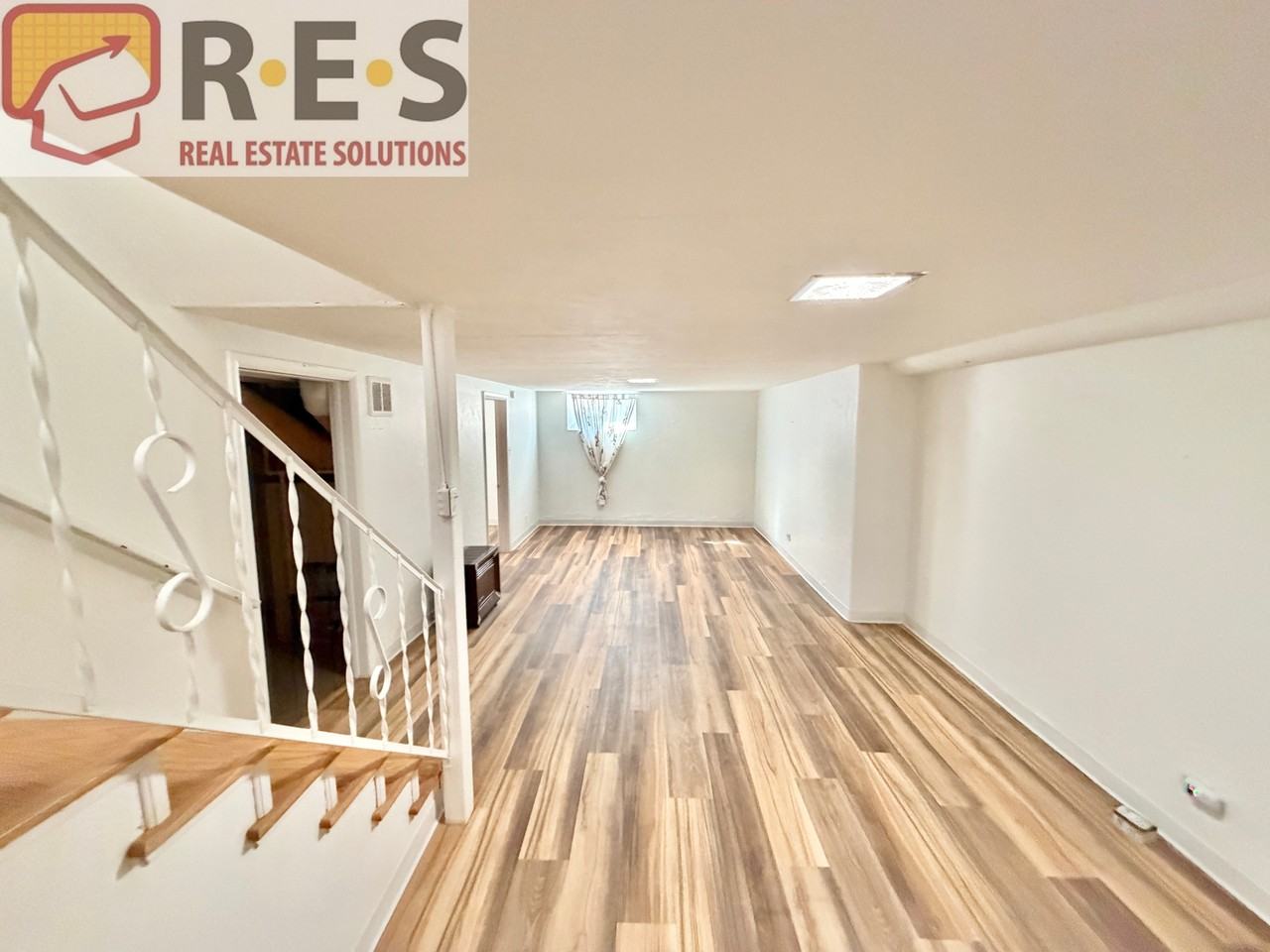 1320 Holly St - Photo 7 of 17