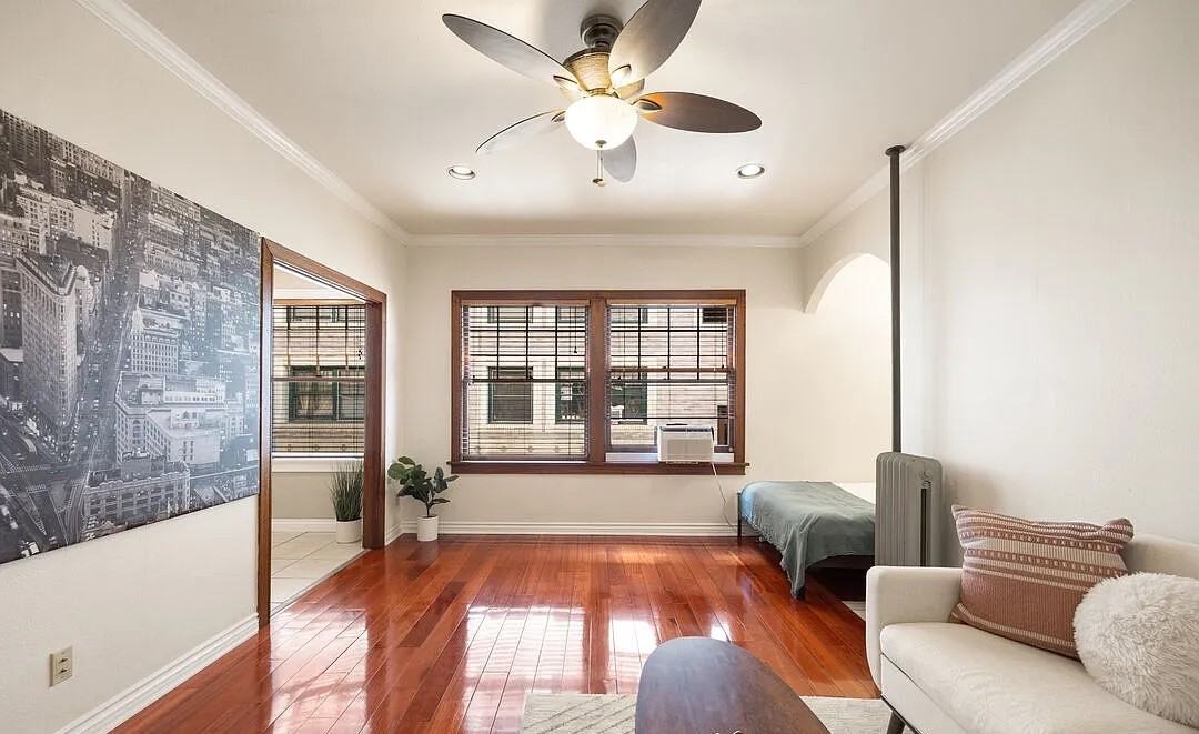 2121 James M Wood Blvd - Photo 2 of 6