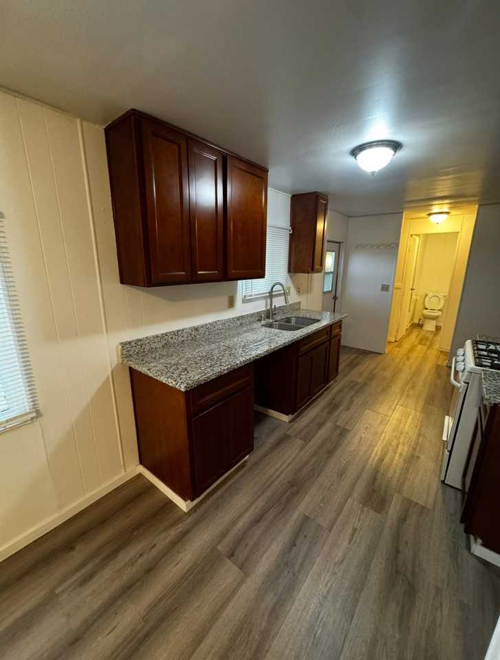 9596 Rogers Rd - Photo 6 of 17