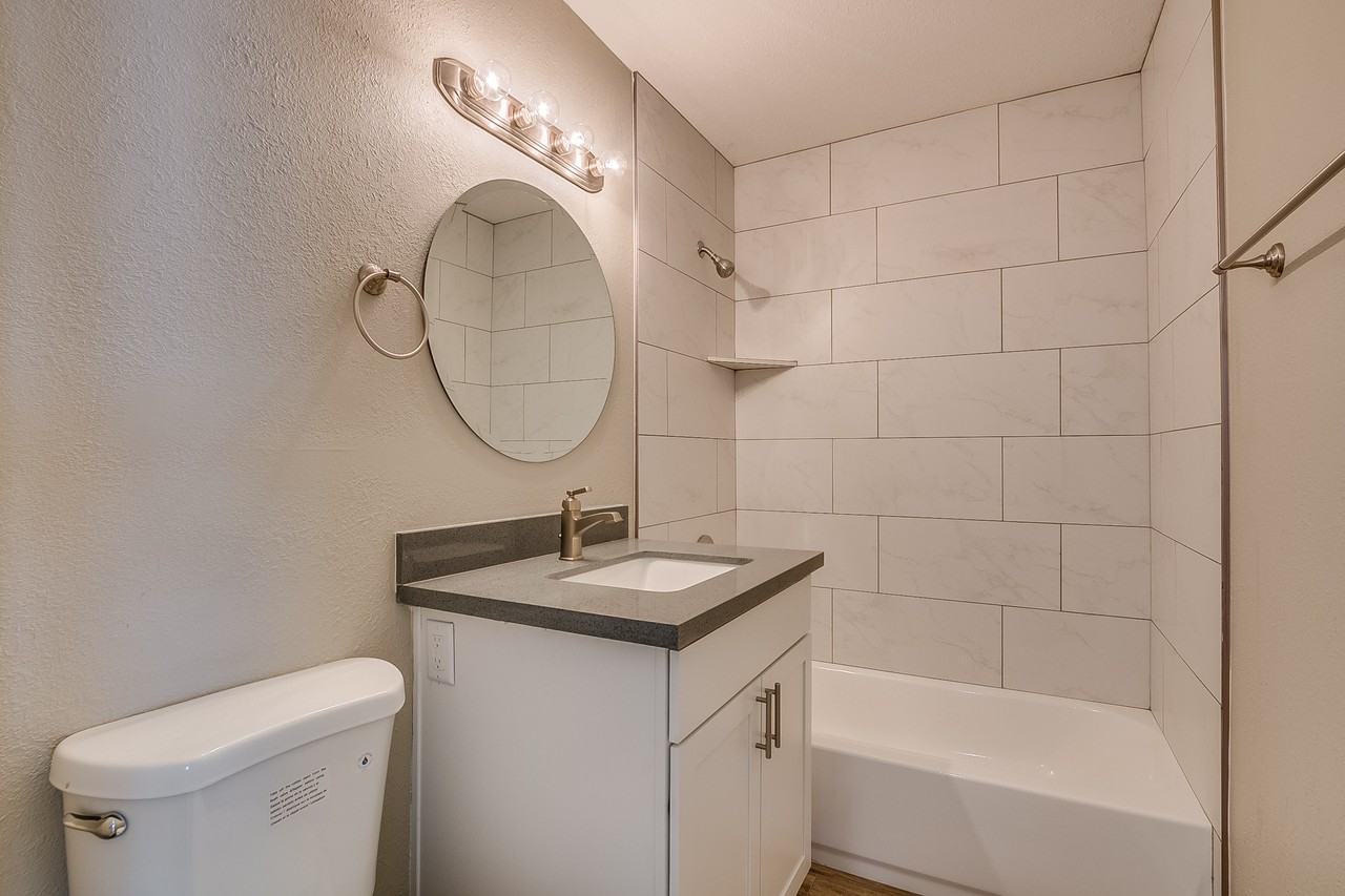 801 E Puget Ave - Photo 7 of 14